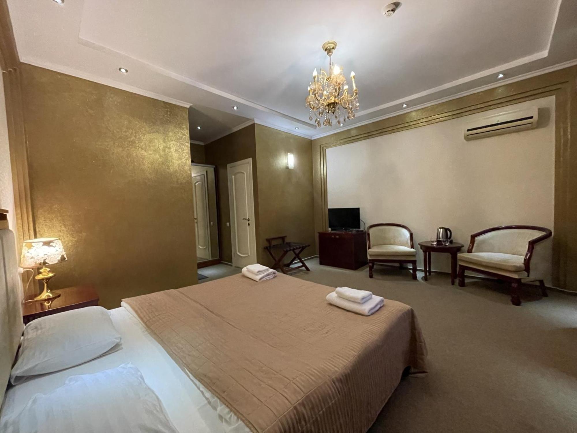 Київські Ночі Kyiv Exterior foto